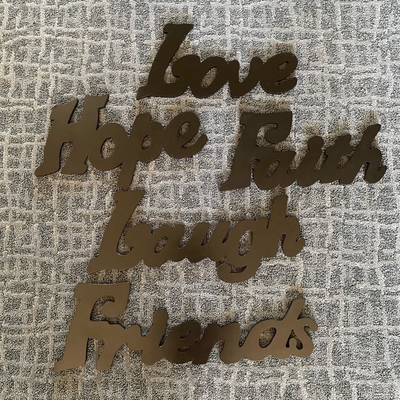 Assorted Room Decor - Picture 3 of 9